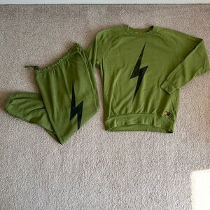 Sweat shirt and sweatpants